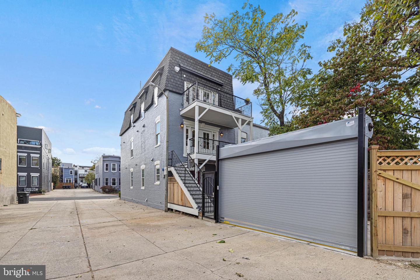 119 BATES ST NW #1, WASHINGTON, District Of Columbia 20001, 3 Bedrooms Bedrooms, ,3 BathroomsBathrooms,Residential,For sale,119 BATES ST NW #1,DCDC2199260 MLS # DCDC2199260