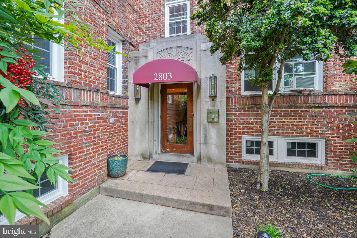 2803 CORTLAND PL NW #107, WASHINGTON, District Of Columbia 20008, 1 Bedroom Bedrooms, ,1 BathroomBathrooms,Residential,For sale,2803 CORTLAND PL NW #107,DCDC2199294 MLS # DCDC2199294
