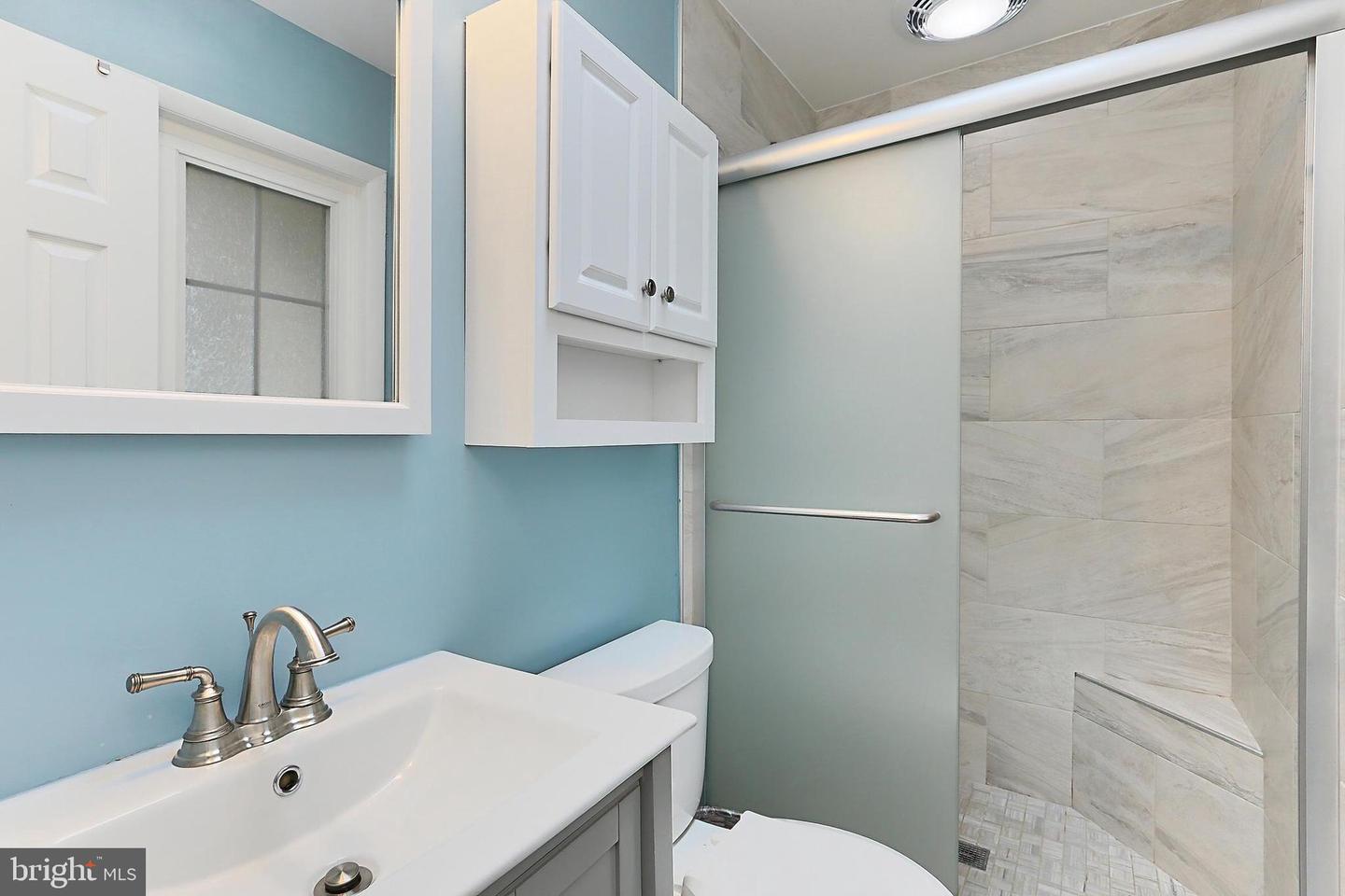 11123 BYRD CT, FAIRFAX, Virginia 22030, 4 Bedrooms Bedrooms, ,3 BathroomsBathrooms,Residential,For sale,11123 BYRD CT,VAFX2238994 MLS # VAFX2238994