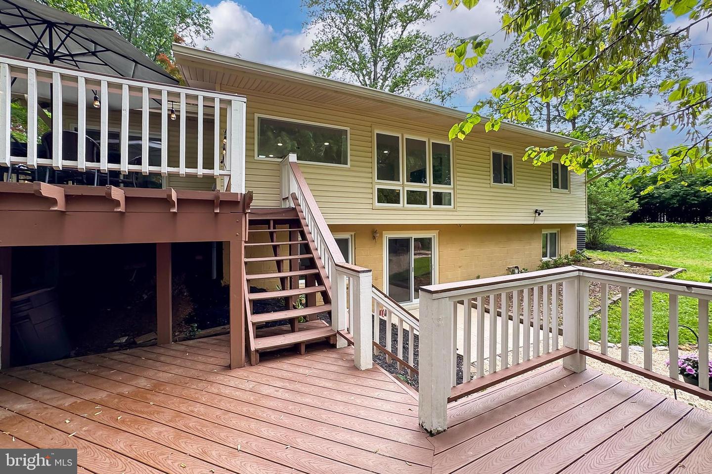 11123 BYRD CT, FAIRFAX, Virginia 22030, 4 Bedrooms Bedrooms, ,3 BathroomsBathrooms,Residential,For sale,11123 BYRD CT,VAFX2238994 MLS # VAFX2238994