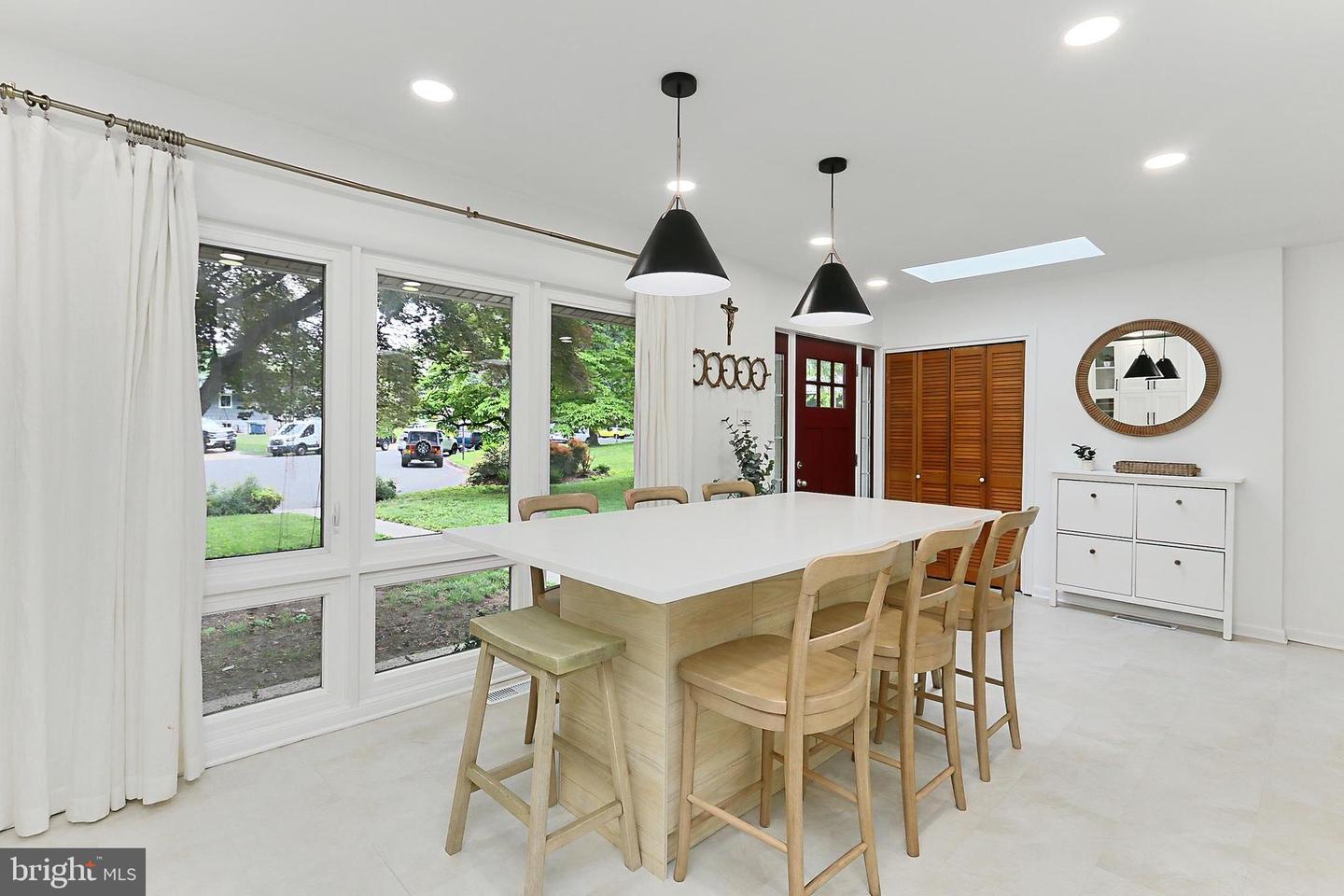 11123 BYRD CT, FAIRFAX, Virginia 22030, 4 Bedrooms Bedrooms, ,3 BathroomsBathrooms,Residential,For sale,11123 BYRD CT,VAFX2238994 MLS # VAFX2238994