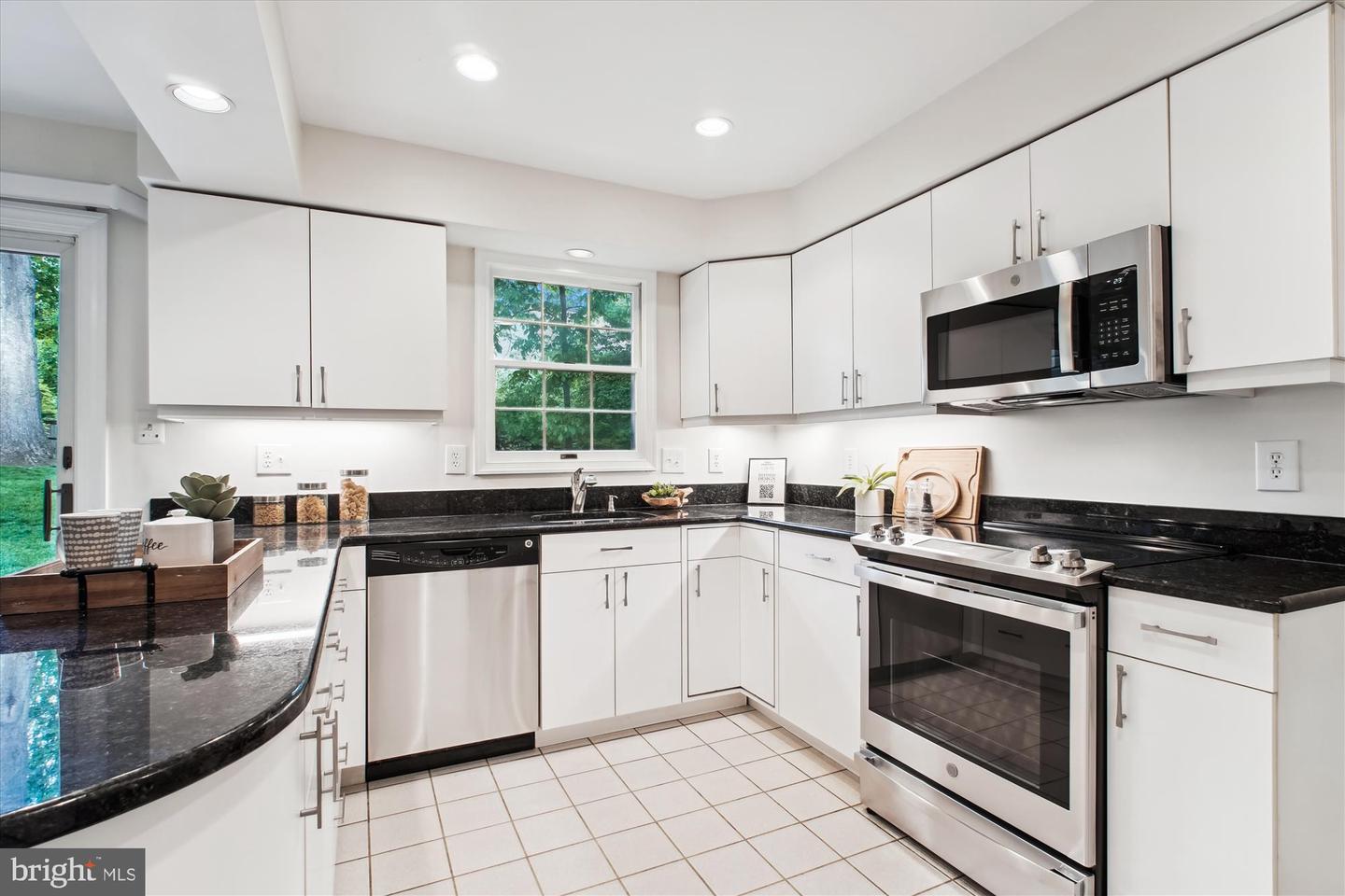 11444 TANBARK DR, RESTON, Virginia 20191, 4 Bedrooms Bedrooms, ,2 BathroomsBathrooms,Residential,For sale,11444 TANBARK DR,VAFX2239058 MLS # VAFX2239058