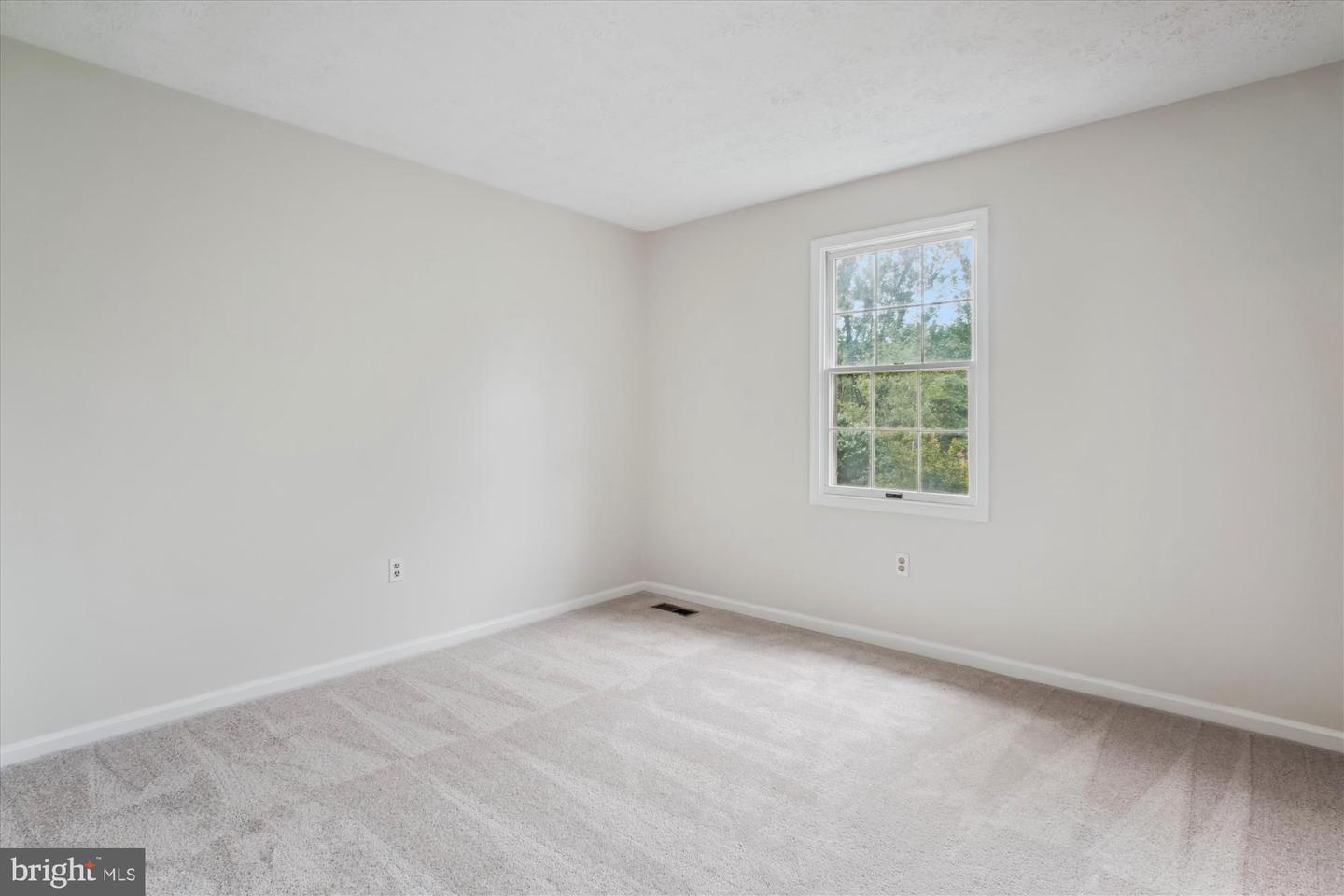 11444 TANBARK DR, RESTON, Virginia 20191, 4 Bedrooms Bedrooms, ,2 BathroomsBathrooms,Residential,For sale,11444 TANBARK DR,VAFX2239058 MLS # VAFX2239058