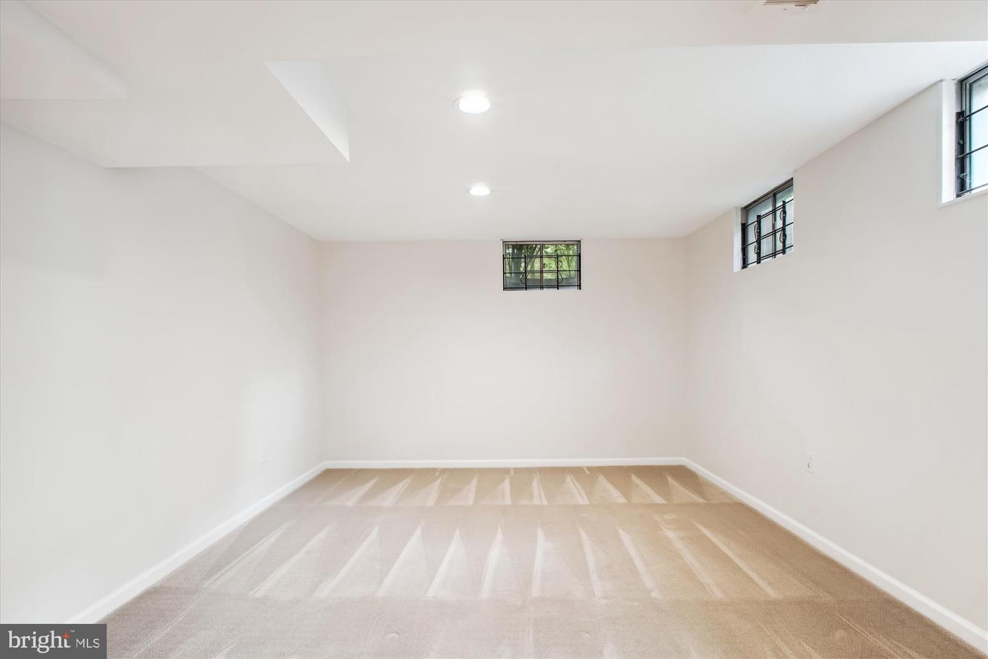 11444 TANBARK DR, RESTON, Virginia 20191, 4 Bedrooms Bedrooms, ,2 BathroomsBathrooms,Residential,For sale,11444 TANBARK DR,VAFX2239058 MLS # VAFX2239058