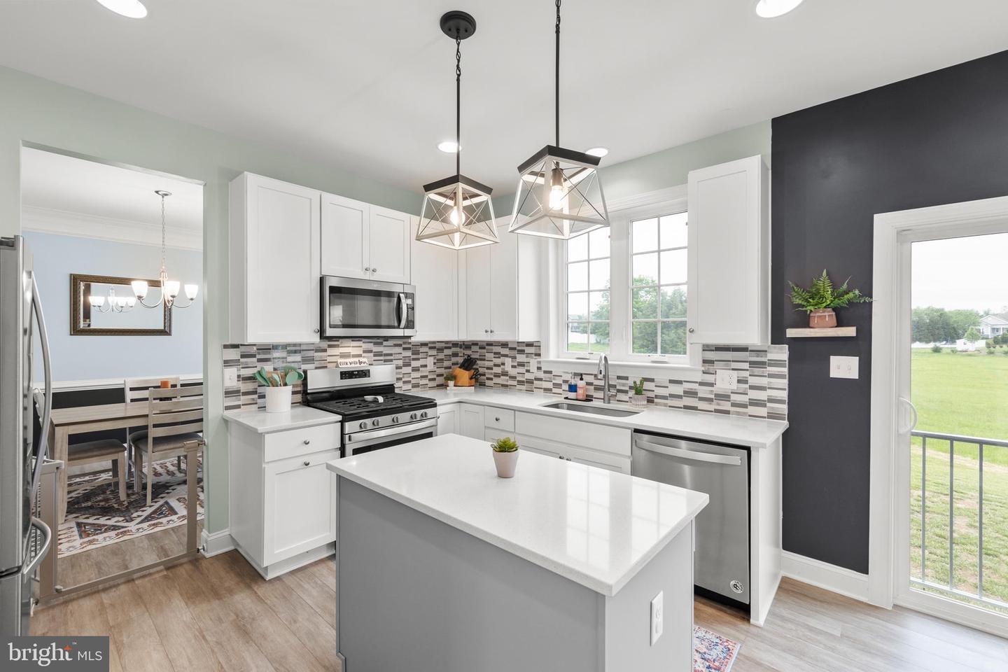 220 LADYSMITH DR, STEPHENS CITY, Virginia 22655, 4 Bedrooms Bedrooms, ,2 BathroomsBathrooms,Residential,For sale,220 LADYSMITH DR,VAFV2034042 MLS # VAFV2034042