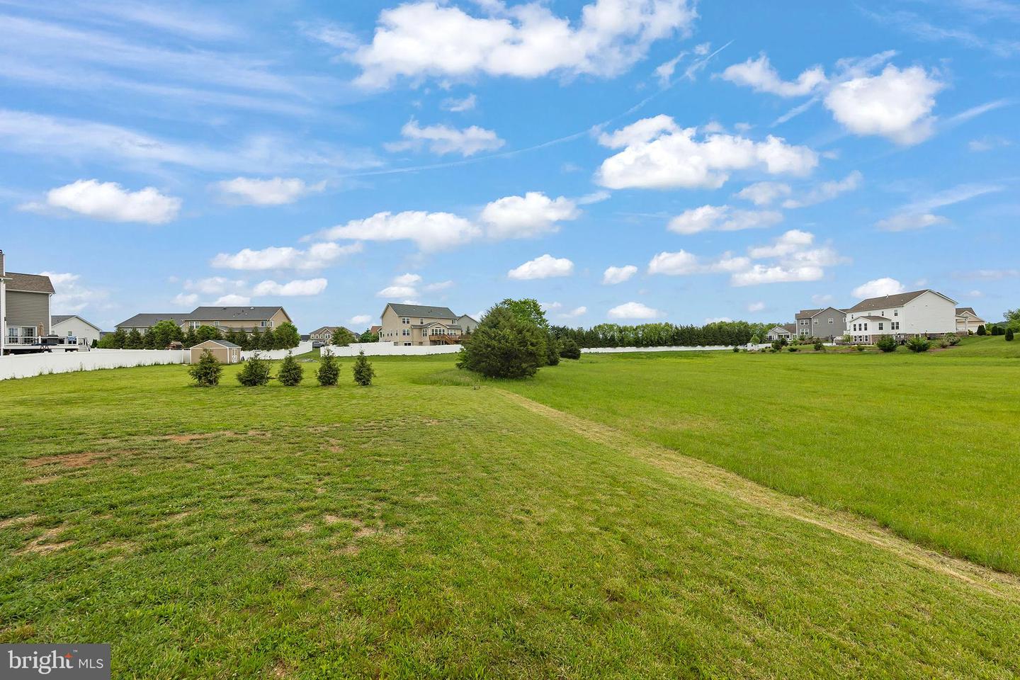 220 LADYSMITH DR, STEPHENS CITY, Virginia 22655, 4 Bedrooms Bedrooms, ,2 BathroomsBathrooms,Residential,For sale,220 LADYSMITH DR,VAFV2034042 MLS # VAFV2034042