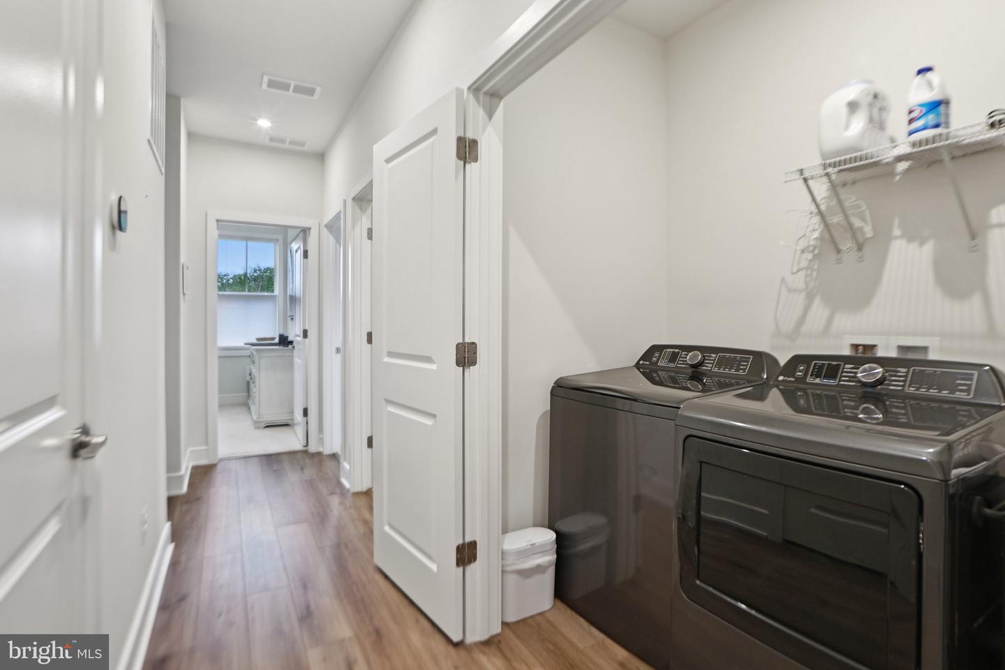 42089 SHINING STAR SQ, BRAMBLETON, Virginia 20148, 3 Bedrooms Bedrooms, ,2 BathroomsBathrooms,Residential,For sale,42089 SHINING STAR SQ,VALO2096018 MLS # VALO2096018