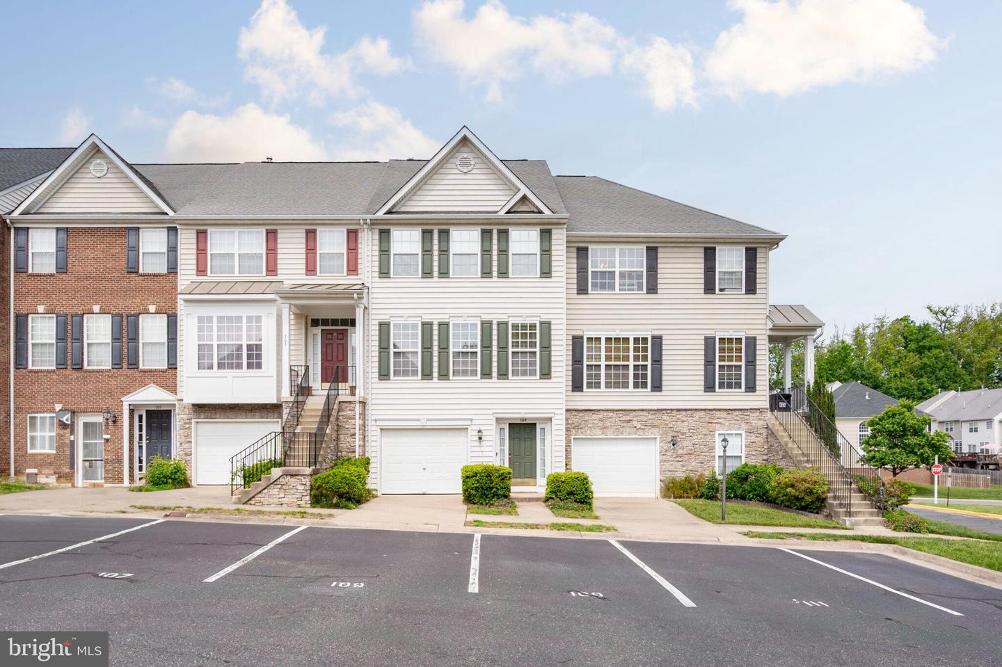109 REGATTA LN, STAFFORD, Virginia 22554, 3 Bedrooms Bedrooms, ,3 BathroomsBathrooms,Residential,For sale,109 REGATTA LN,VAST2038676 MLS # VAST2038676