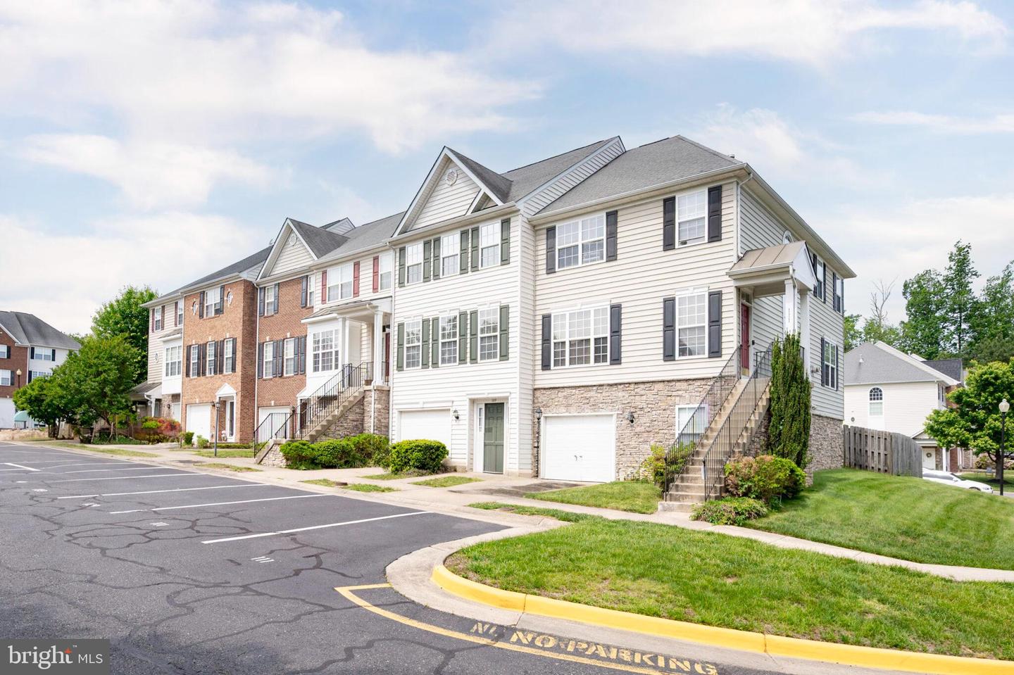 109 REGATTA LN, STAFFORD, Virginia 22554, 3 Bedrooms Bedrooms, ,3 BathroomsBathrooms,Residential,For sale,109 REGATTA LN,VAST2038676 MLS # VAST2038676