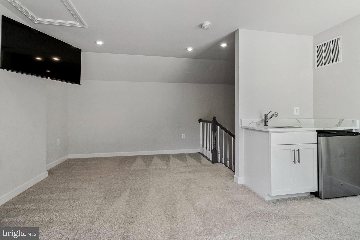 2820 HOKIE LN, ALEXANDRIA, Virginia 22306, 3 Bedrooms Bedrooms, ,2 BathroomsBathrooms,Residential,For sale,2820 HOKIE LN,VAFX2239778 MLS # VAFX2239778