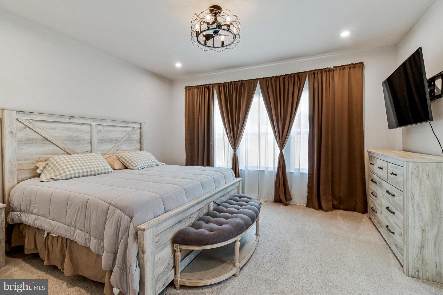 2820 HOKIE LN, ALEXANDRIA, Virginia 22306, 3 Bedrooms Bedrooms, ,2 BathroomsBathrooms,Residential,For sale,2820 HOKIE LN,VAFX2239778 MLS # VAFX2239778