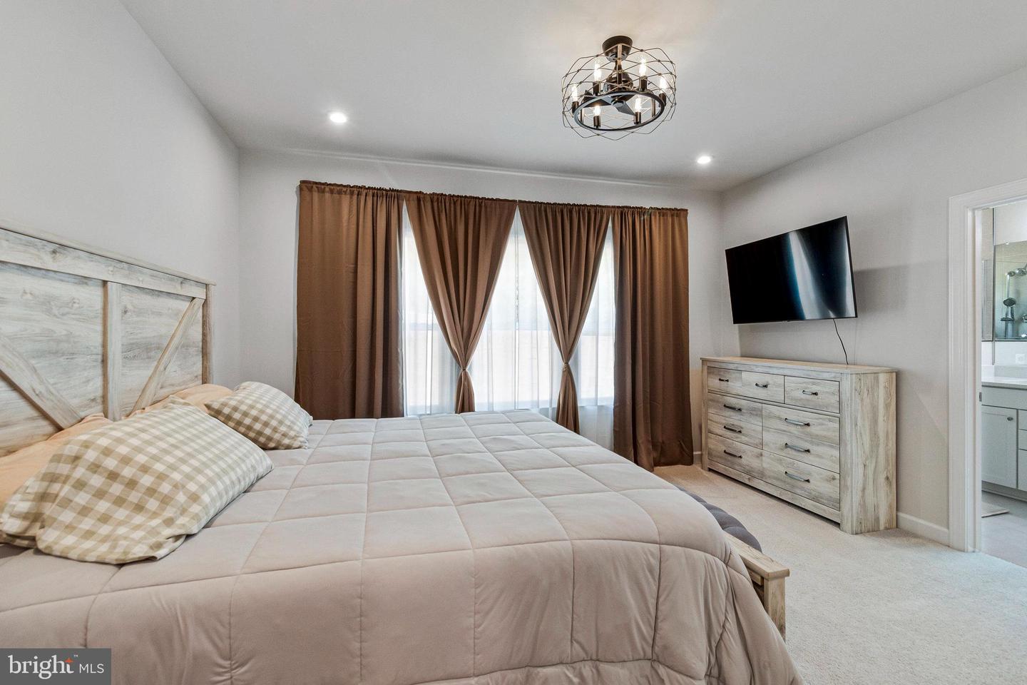 2820 HOKIE LN, ALEXANDRIA, Virginia 22306, 3 Bedrooms Bedrooms, ,2 BathroomsBathrooms,Residential,For sale,2820 HOKIE LN,VAFX2239778 MLS # VAFX2239778