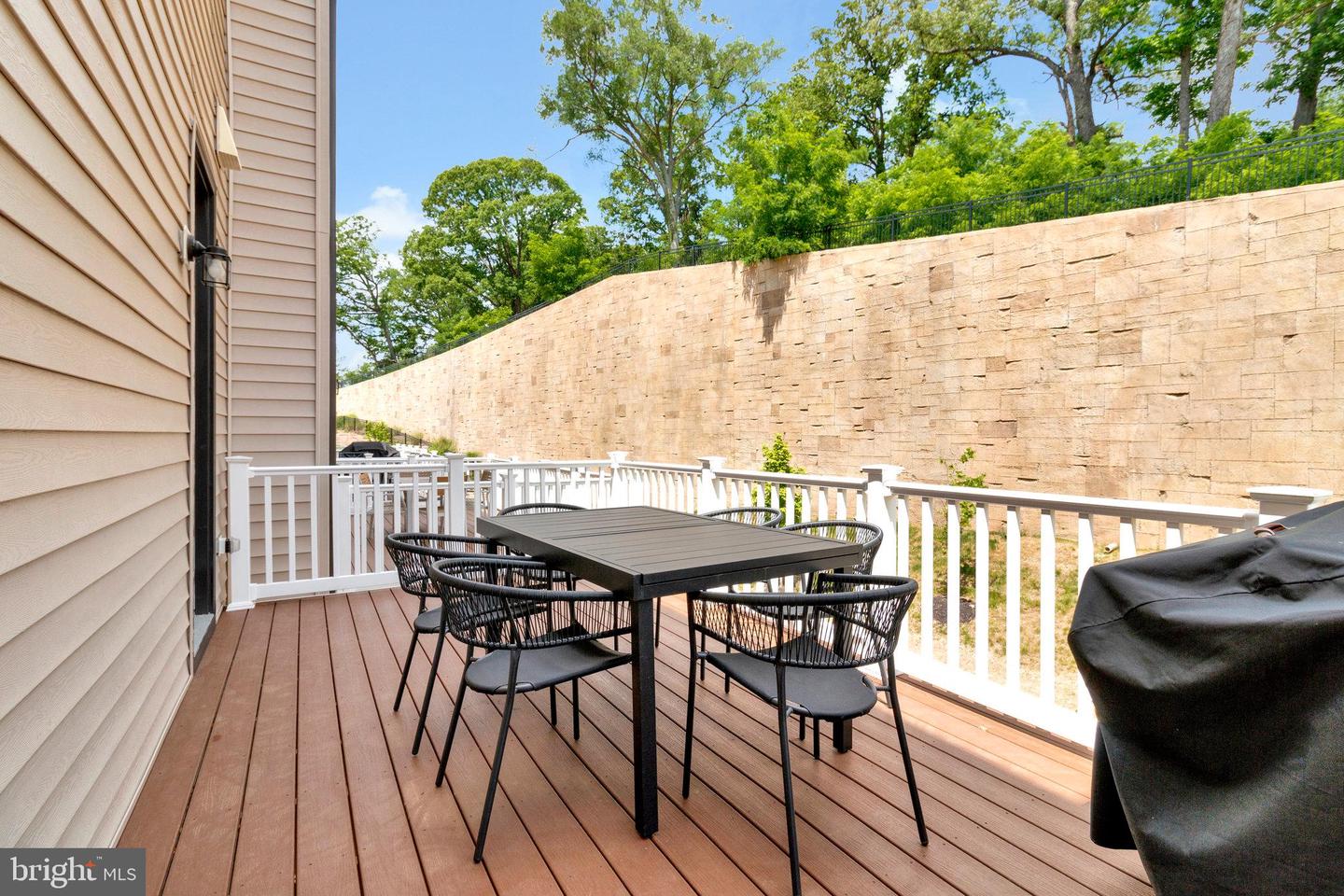 2820 HOKIE LN, ALEXANDRIA, Virginia 22306, 3 Bedrooms Bedrooms, ,2 BathroomsBathrooms,Residential,For sale,2820 HOKIE LN,VAFX2239778 MLS # VAFX2239778