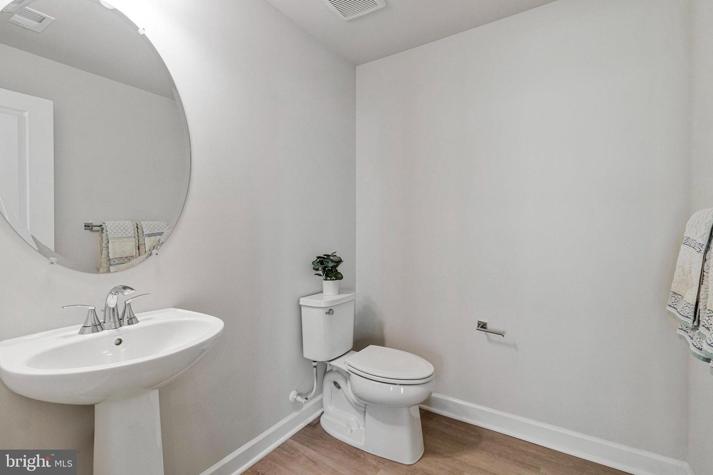 2820 HOKIE LN, ALEXANDRIA, Virginia 22306, 3 Bedrooms Bedrooms, ,2 BathroomsBathrooms,Residential,For sale,2820 HOKIE LN,VAFX2239778 MLS # VAFX2239778