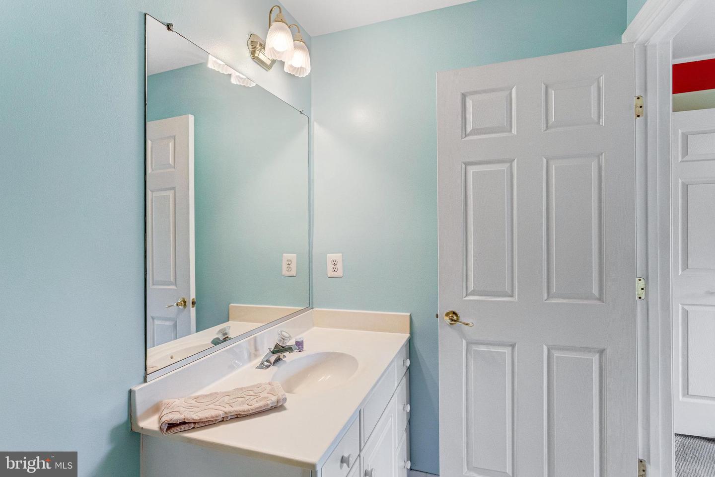 16028 KINGS MOUNTAIN RD, WOODBRIDGE, Virginia 22191, 4 Bedrooms Bedrooms, ,3 BathroomsBathrooms,Residential,For sale,16028 KINGS MOUNTAIN RD,VAPW2094350 MLS # VAPW2094350