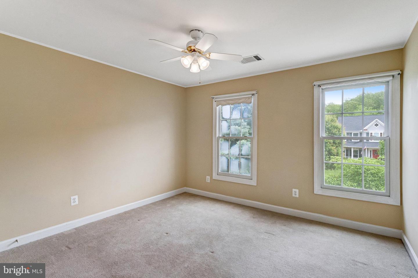 16028 KINGS MOUNTAIN RD, WOODBRIDGE, Virginia 22191, 4 Bedrooms Bedrooms, ,3 BathroomsBathrooms,Residential,For sale,16028 KINGS MOUNTAIN RD,VAPW2094350 MLS # VAPW2094350