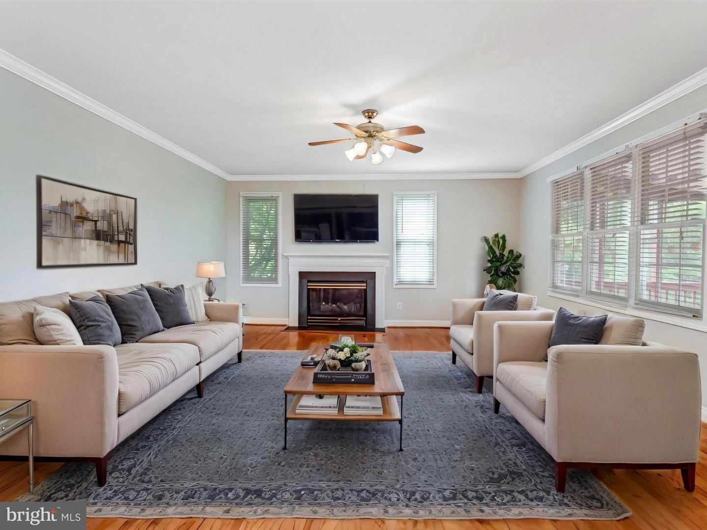 16028 KINGS MOUNTAIN RD, WOODBRIDGE, Virginia 22191, 4 Bedrooms Bedrooms, ,3 BathroomsBathrooms,Residential,For sale,16028 KINGS MOUNTAIN RD,VAPW2094350 MLS # VAPW2094350