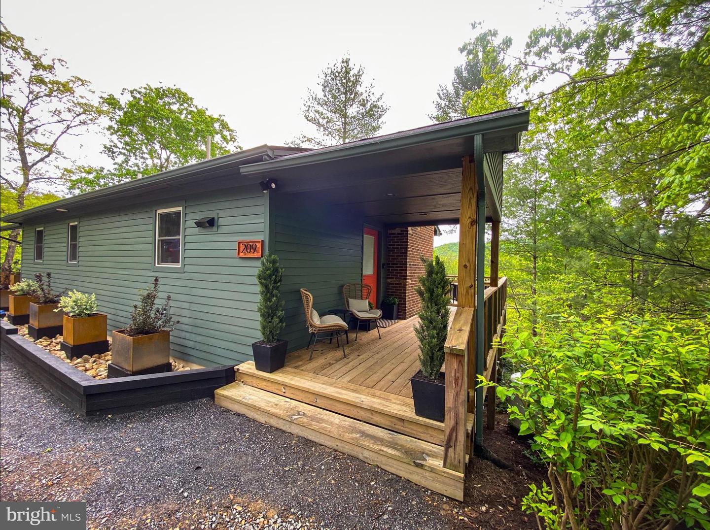 209 HOGAN DR, BASYE, Virginia 22810, 3 Bedrooms Bedrooms, ,3 BathroomsBathrooms,Residential,For sale,209 HOGAN DR,VASH2011386 MLS # VASH2011386