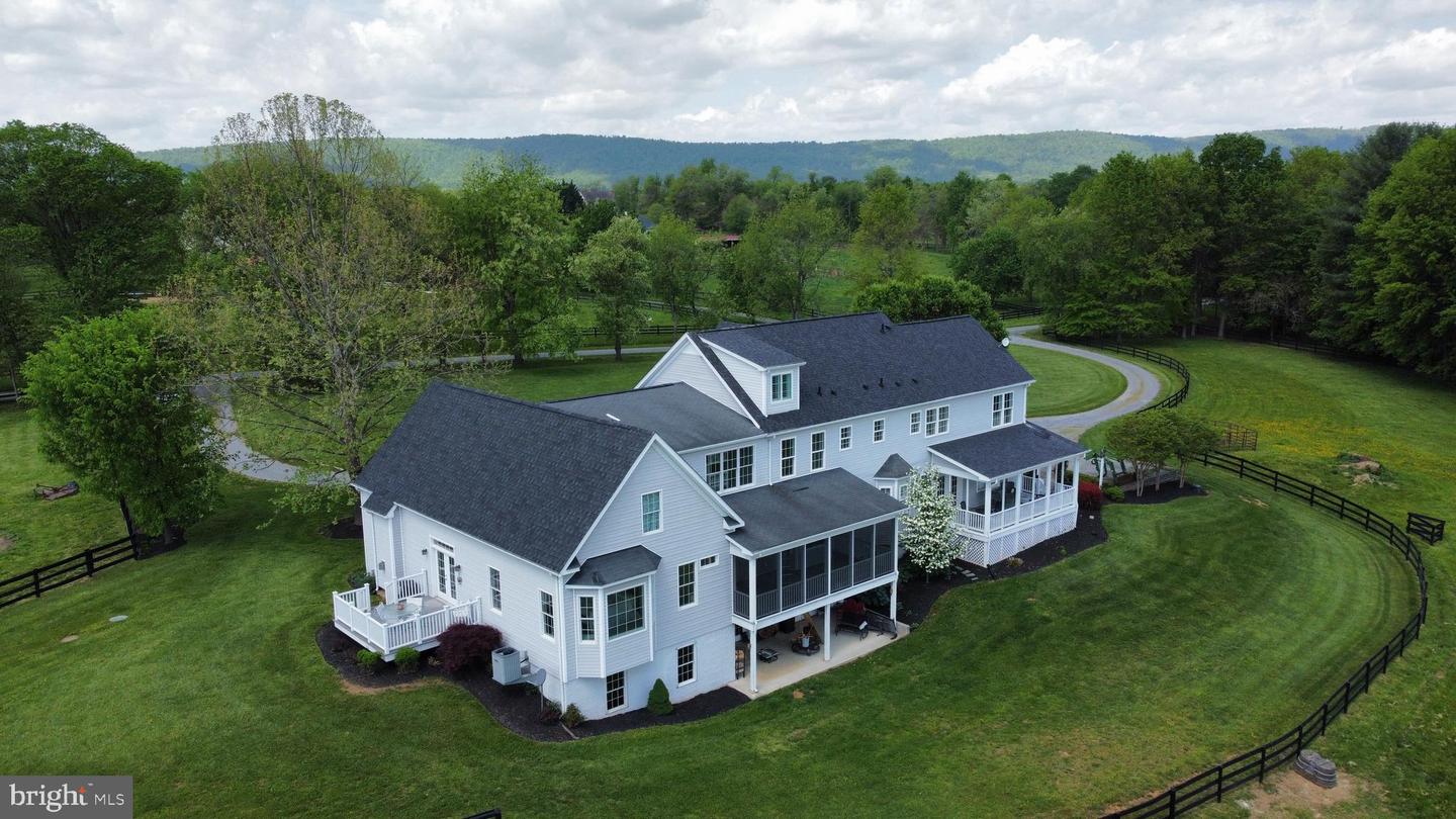 13974 BLAZER LN, LOVETTSVILLE, Virginia 20180, 7 Bedrooms Bedrooms, ,6 BathroomsBathrooms,Residential,For sale,13974 BLAZER LN,VALO2095796 MLS # VALO2095796