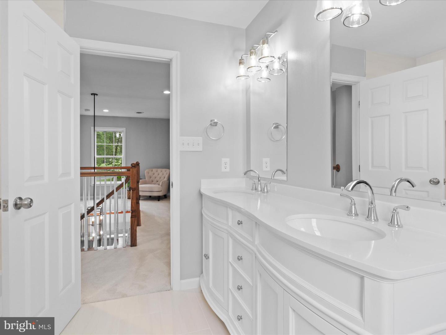 13974 BLAZER LN, LOVETTSVILLE, Virginia 20180, 7 Bedrooms Bedrooms, ,6 BathroomsBathrooms,Residential,For sale,13974 BLAZER LN,VALO2095796 MLS # VALO2095796