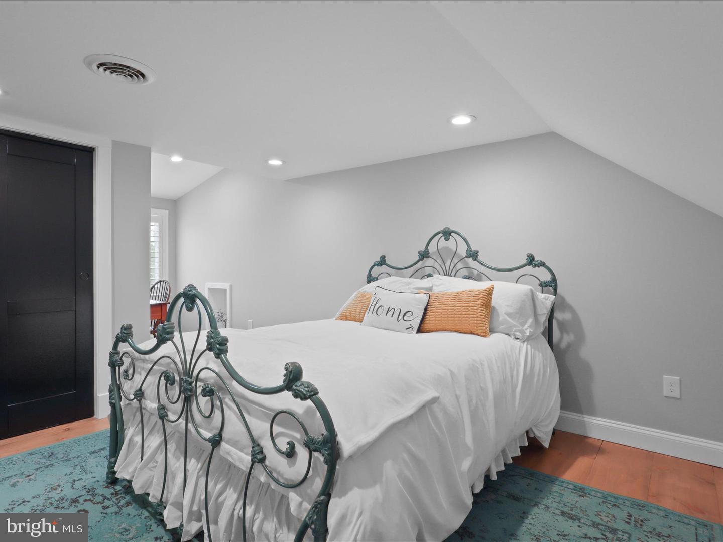 13974 BLAZER LN, LOVETTSVILLE, Virginia 20180, 7 Bedrooms Bedrooms, ,6 BathroomsBathrooms,Residential,For sale,13974 BLAZER LN,VALO2095796 MLS # VALO2095796