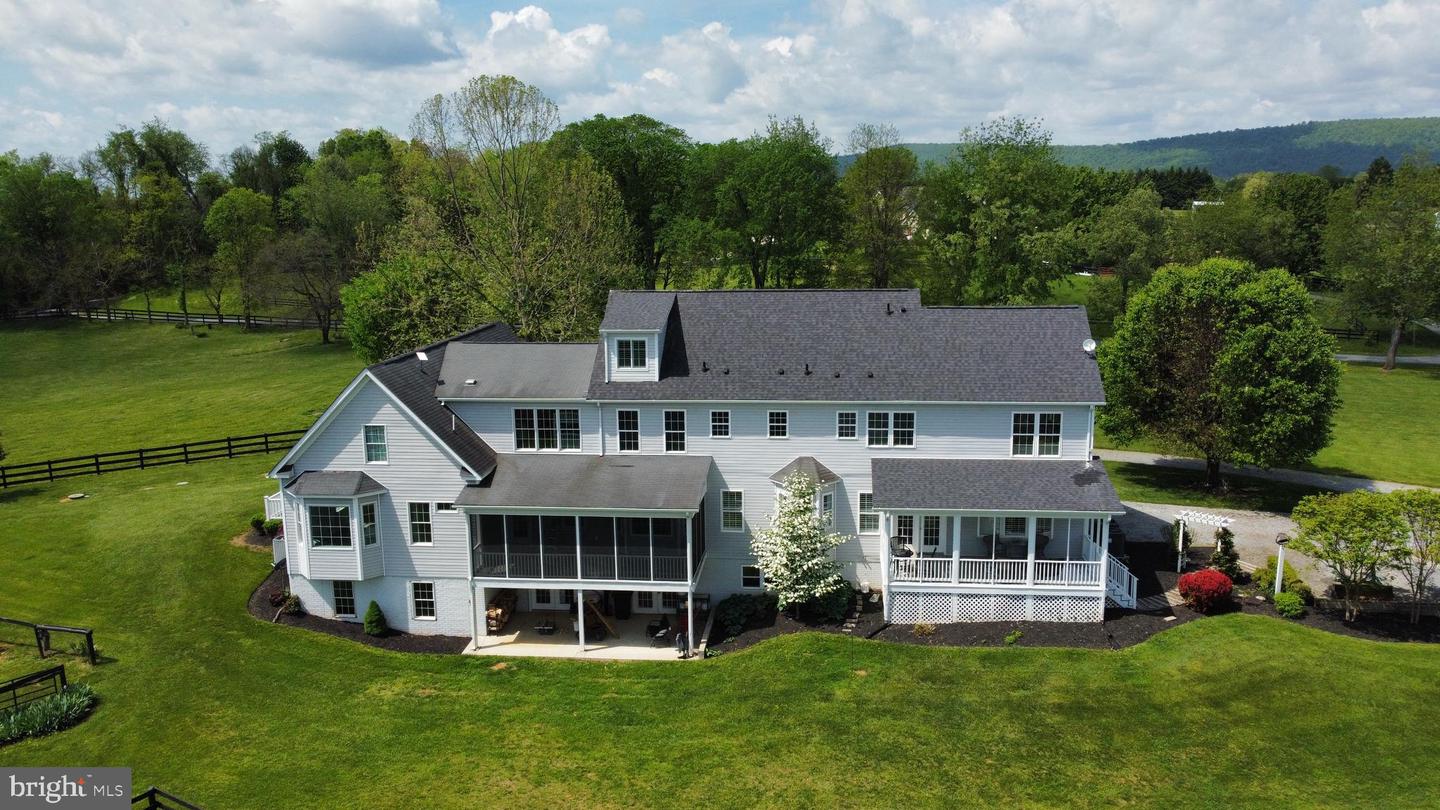 13974 BLAZER LN, LOVETTSVILLE, Virginia 20180, 7 Bedrooms Bedrooms, ,6 BathroomsBathrooms,Residential,For sale,13974 BLAZER LN,VALO2095796 MLS # VALO2095796