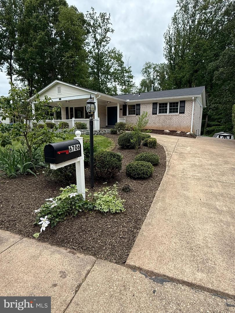 6706 COACHMAN DR, SPRINGFIELD, Virginia 22152, 4 Bedrooms Bedrooms, ,3 BathroomsBathrooms,Residential,For sale,6706 COACHMAN DR,VAFX2239462 MLS # VAFX2239462