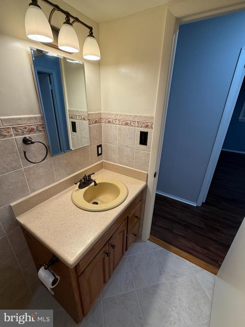 6706 COACHMAN DR, SPRINGFIELD, Virginia 22152, 4 Bedrooms Bedrooms, ,3 BathroomsBathrooms,Residential,For sale,6706 COACHMAN DR,VAFX2239462 MLS # VAFX2239462