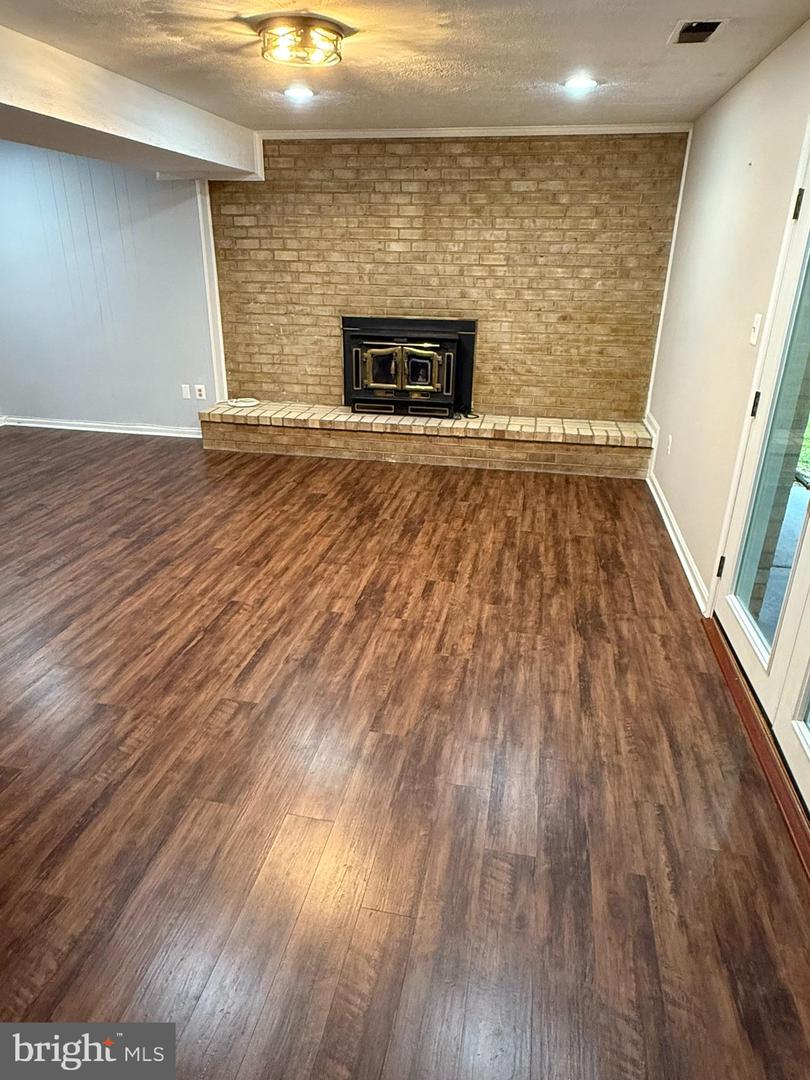 6706 COACHMAN DR, SPRINGFIELD, Virginia 22152, 4 Bedrooms Bedrooms, ,3 BathroomsBathrooms,Residential,For sale,6706 COACHMAN DR,VAFX2239462 MLS # VAFX2239462