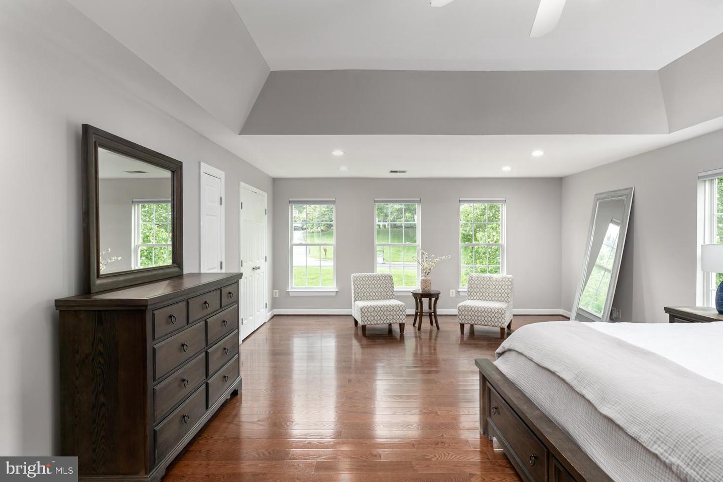 10609 LITTLE RUN FARM CT, VIENNA, Virginia 22182, 5 Bedrooms Bedrooms, ,3 BathroomsBathrooms,Residential,For sale,10609 LITTLE RUN FARM CT,VAFX2239226 MLS # VAFX2239226