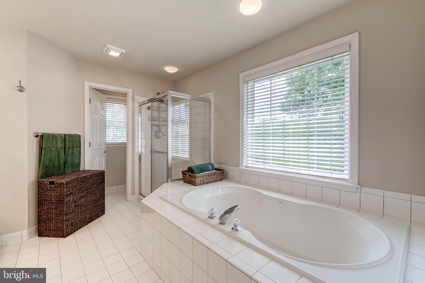 1635 CHICKASAW PL NE, LEESBURG, Virginia 20176, 5 Bedrooms Bedrooms, ,3 BathroomsBathrooms,Residential,For sale,1635 CHICKASAW PL NE,VALO2095806 MLS # VALO2095806