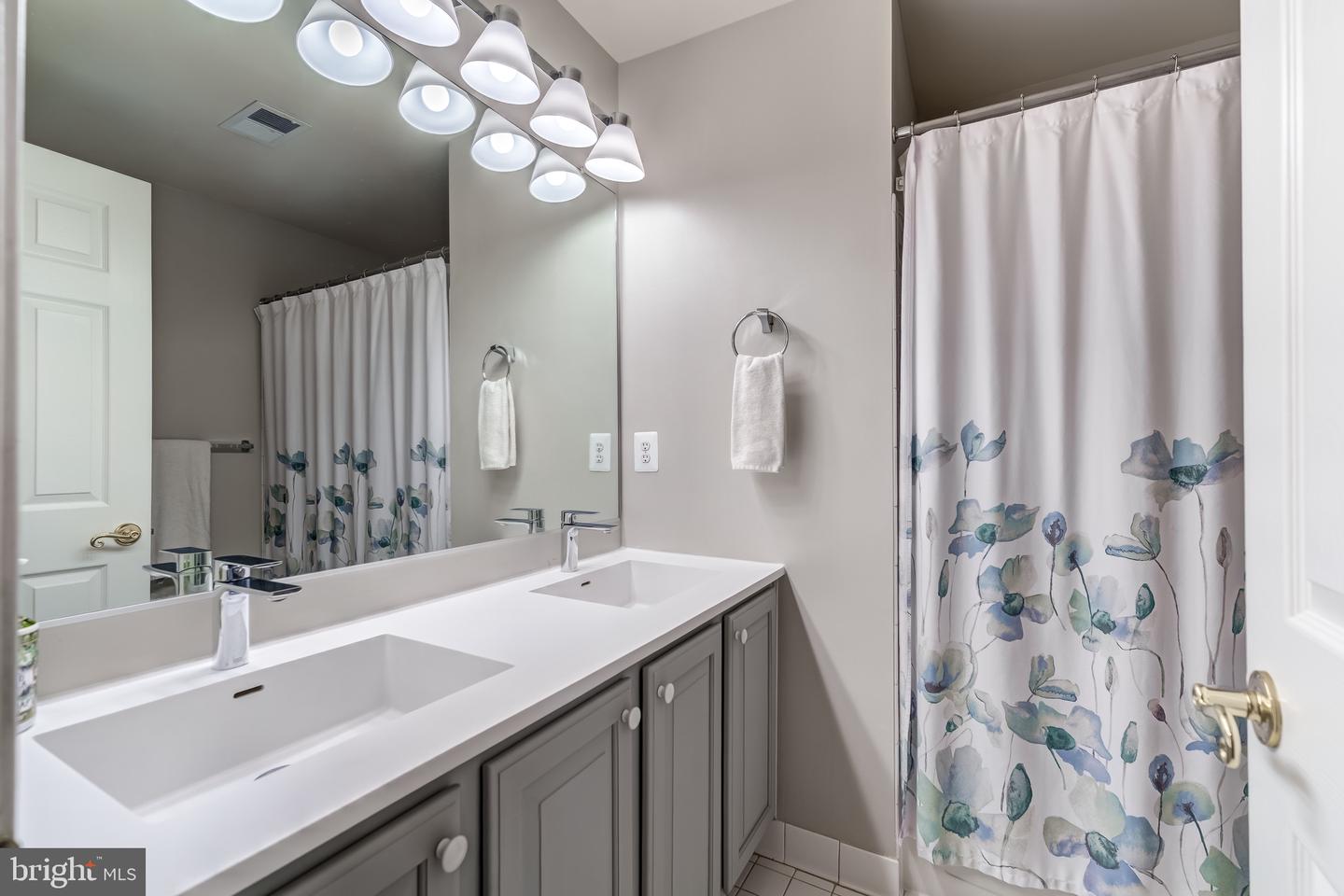 1635 CHICKASAW PL NE, LEESBURG, Virginia 20176, 5 Bedrooms Bedrooms, ,3 BathroomsBathrooms,Residential,For sale,1635 CHICKASAW PL NE,VALO2095806 MLS # VALO2095806
