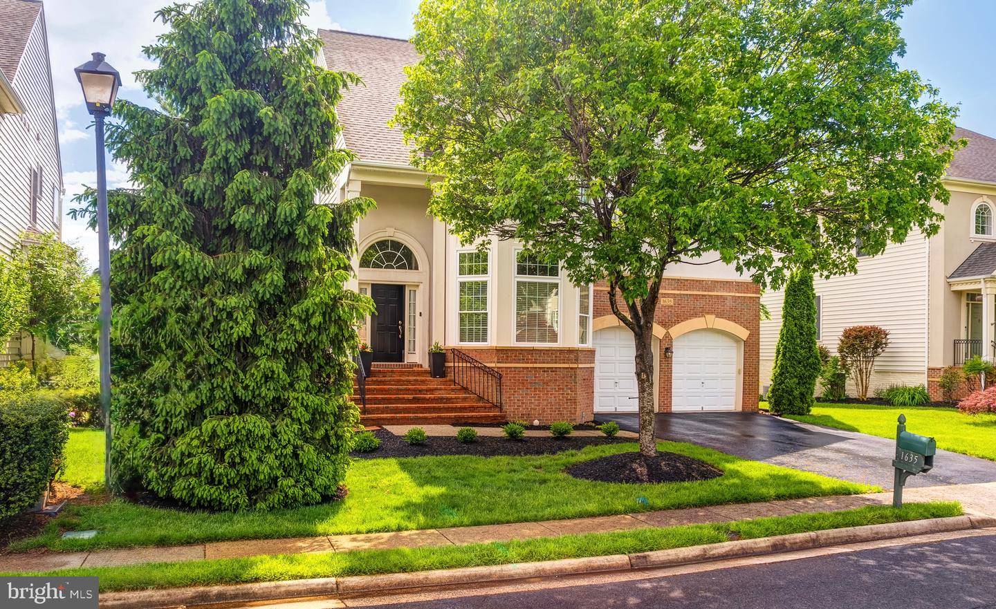 1635 CHICKASAW PL NE, LEESBURG, Virginia 20176, 5 Bedrooms Bedrooms, ,3 BathroomsBathrooms,Residential,For sale,1635 CHICKASAW PL NE,VALO2095806 MLS # VALO2095806