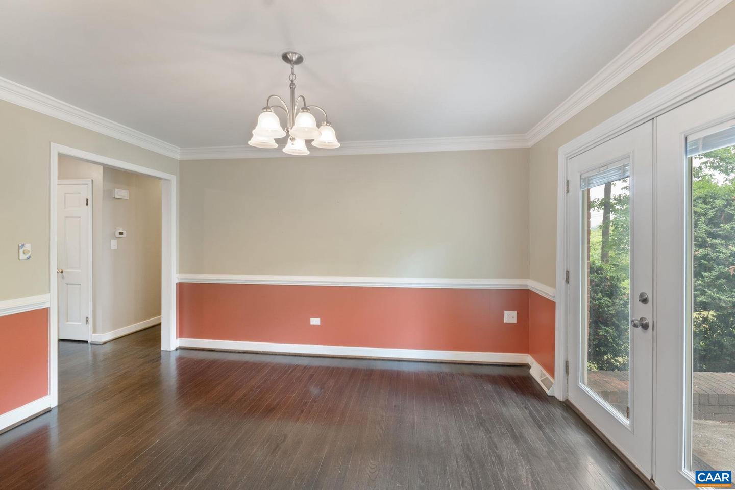 109 INGLEWOOD CT, CHARLOTTESVILLE, Virginia 22901, 3 Bedrooms Bedrooms, ,2 BathroomsBathrooms,Residential,For sale,109 INGLEWOOD CT,664241 MLS # 664241
