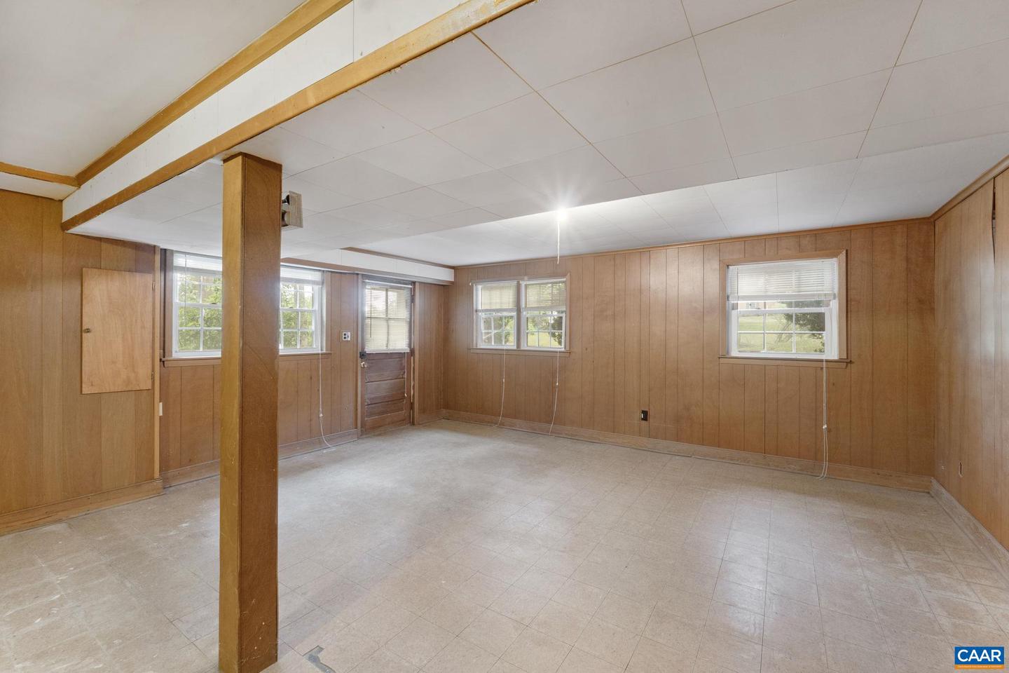 109 INGLEWOOD CT, CHARLOTTESVILLE, Virginia 22901, 3 Bedrooms Bedrooms, ,2 BathroomsBathrooms,Residential,For sale,109 INGLEWOOD CT,664241 MLS # 664241