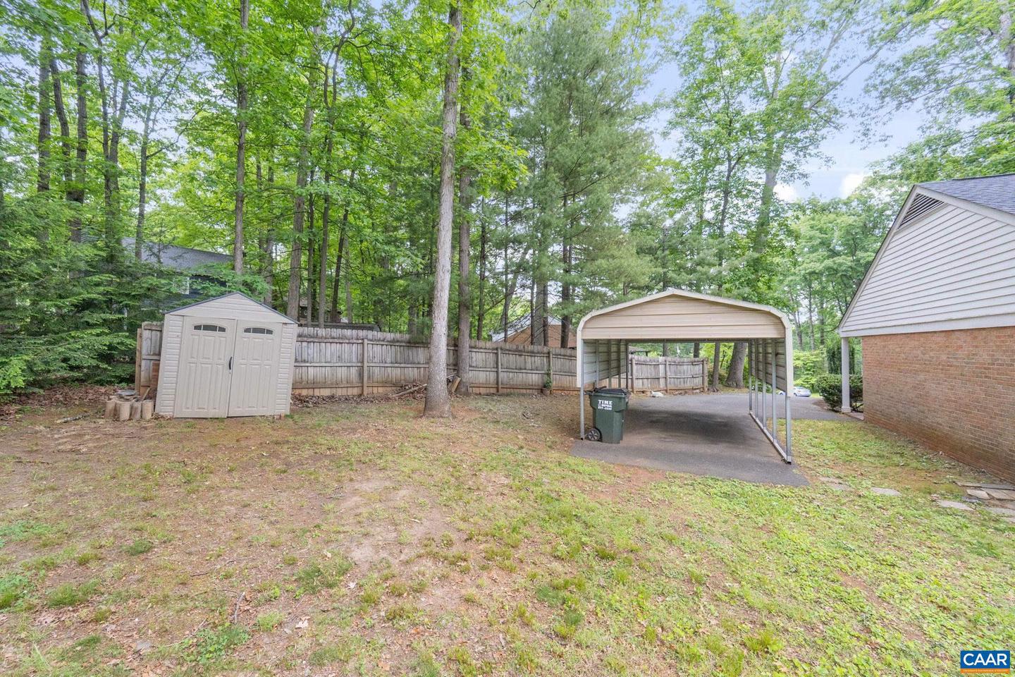 109 INGLEWOOD CT, CHARLOTTESVILLE, Virginia 22901, 3 Bedrooms Bedrooms, ,2 BathroomsBathrooms,Residential,For sale,109 INGLEWOOD CT,664241 MLS # 664241