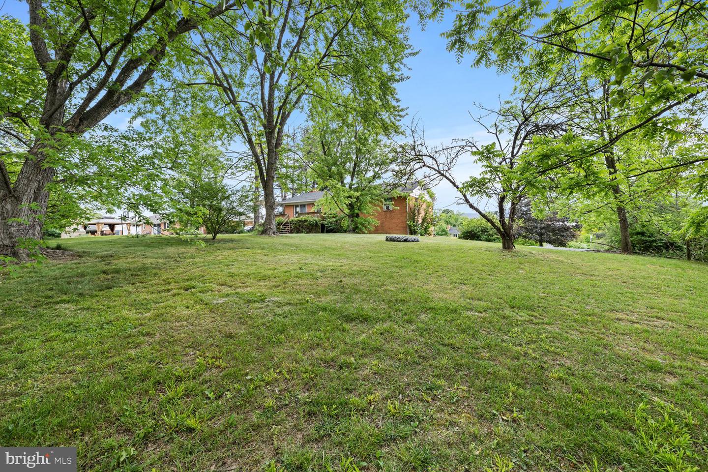 320 DAWN AVE, WOODSTOCK, Virginia 22664, 3 Bedrooms Bedrooms, ,3 BathroomsBathrooms,Residential,For sale,320 DAWN AVE,VASH2011394 MLS # VASH2011394