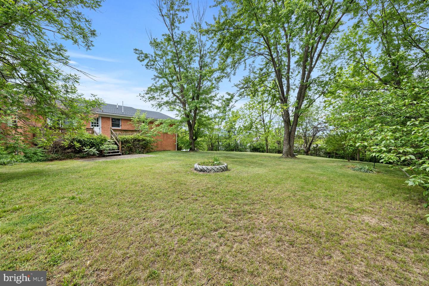 320 DAWN AVE, WOODSTOCK, Virginia 22664, 3 Bedrooms Bedrooms, ,3 BathroomsBathrooms,Residential,For sale,320 DAWN AVE,VASH2011394 MLS # VASH2011394