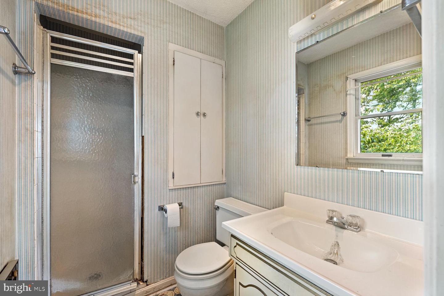 320 DAWN AVE, WOODSTOCK, Virginia 22664, 3 Bedrooms Bedrooms, ,3 BathroomsBathrooms,Residential,For sale,320 DAWN AVE,VASH2011394 MLS # VASH2011394