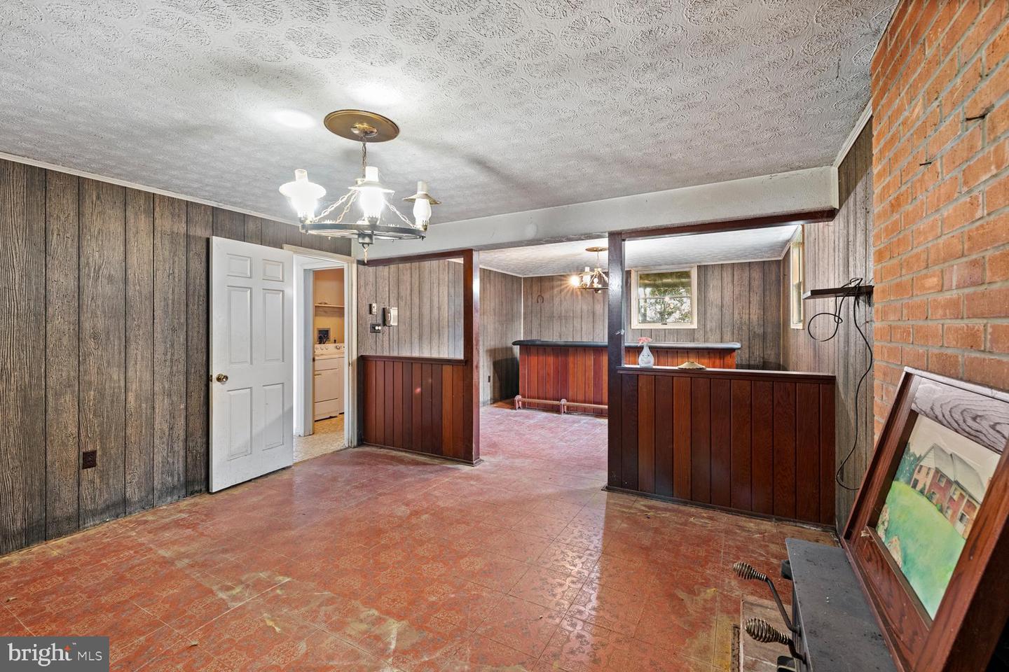 320 DAWN AVE, WOODSTOCK, Virginia 22664, 3 Bedrooms Bedrooms, ,3 BathroomsBathrooms,Residential,For sale,320 DAWN AVE,VASH2011394 MLS # VASH2011394