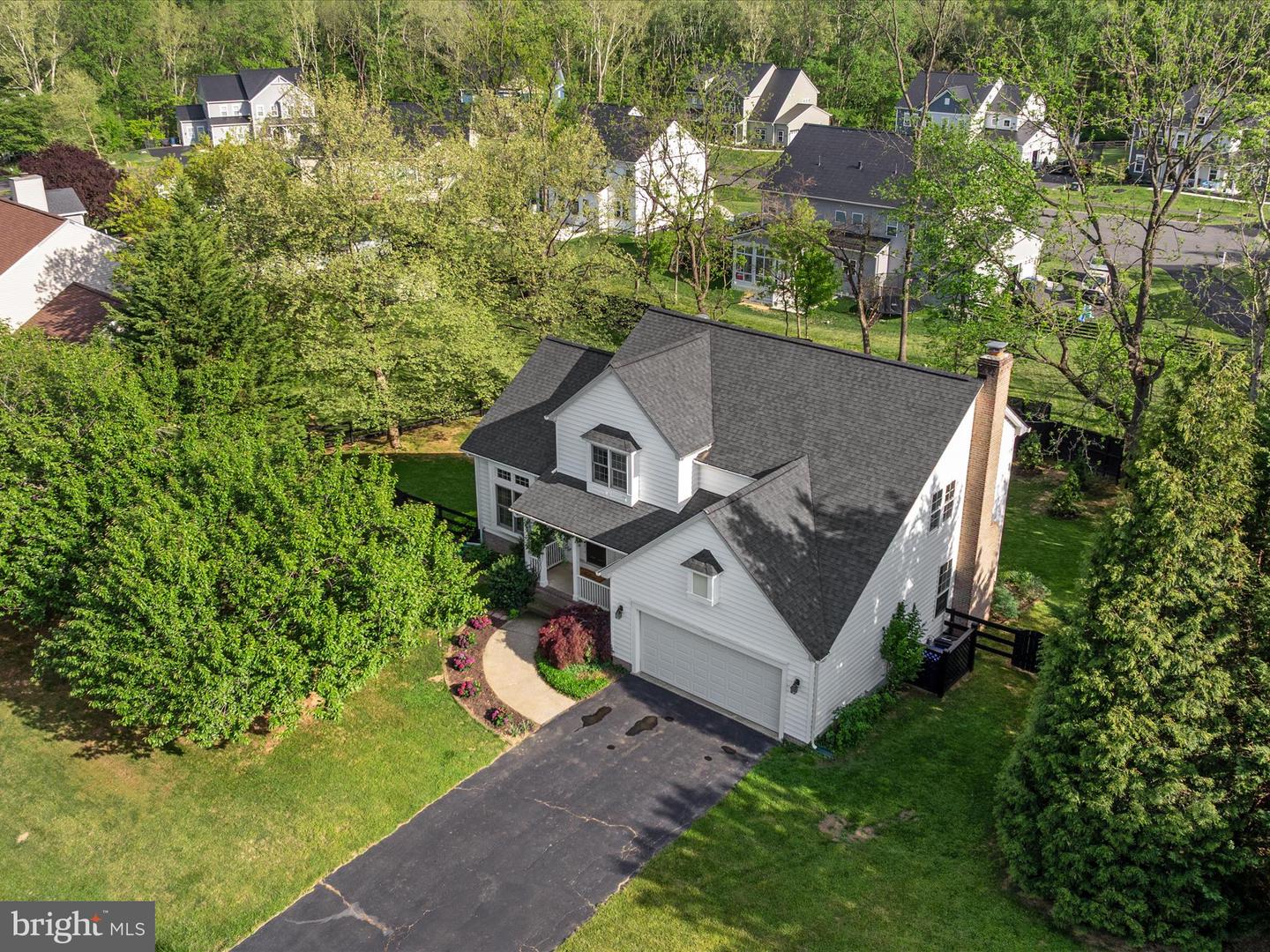 35513 SOURWOOD PL, ROUND HILL, Virginia 20141, 4 Bedrooms Bedrooms, 8 Rooms Rooms,3 BathroomsBathrooms,Residential,For sale,35513 SOURWOOD PL,VALO2095908 MLS # VALO2095908