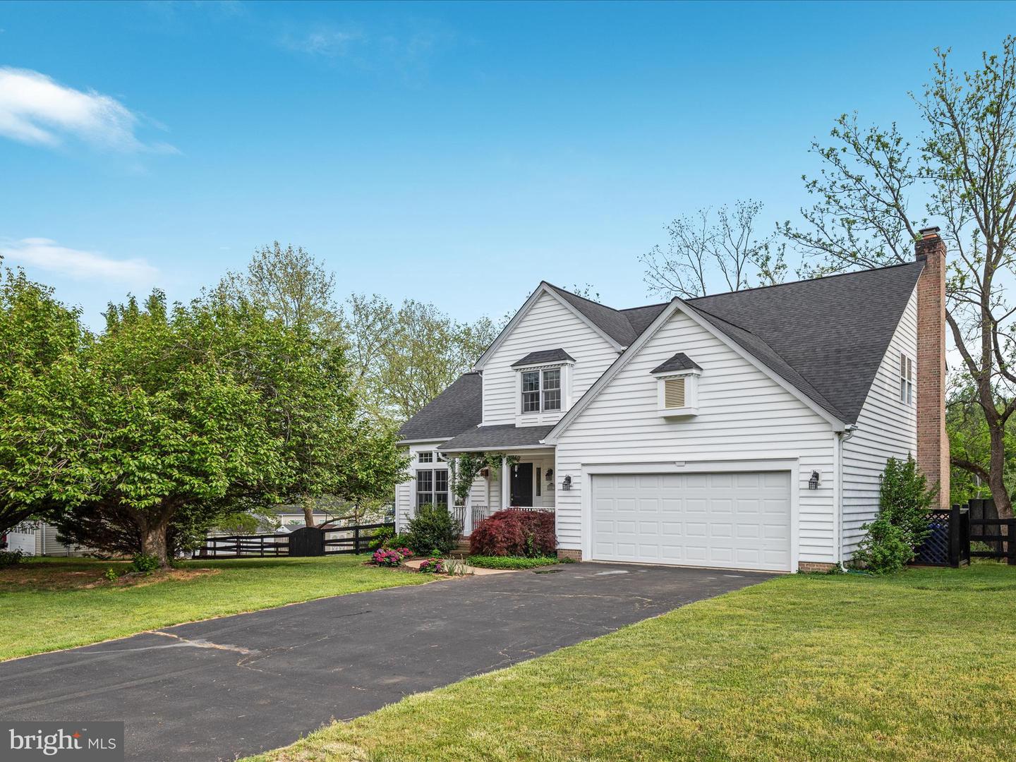 35513 SOURWOOD PL, ROUND HILL, Virginia 20141, 4 Bedrooms Bedrooms, 8 Rooms Rooms,3 BathroomsBathrooms,Residential,For sale,35513 SOURWOOD PL,VALO2095908 MLS # VALO2095908