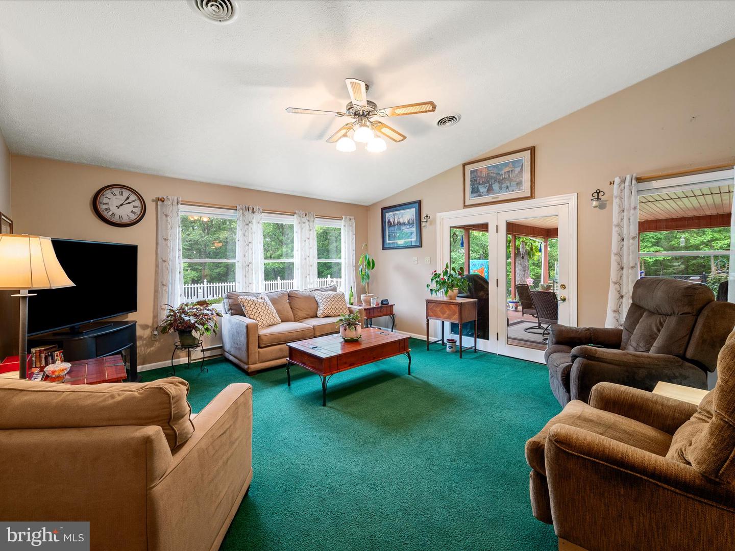 281 LIGHT RD, WINCHESTER, Virginia 22603, 3 Bedrooms Bedrooms, 7 Rooms Rooms,2 BathroomsBathrooms,Residential,For sale,281 LIGHT RD,VAFV2034036 MLS # VAFV2034036