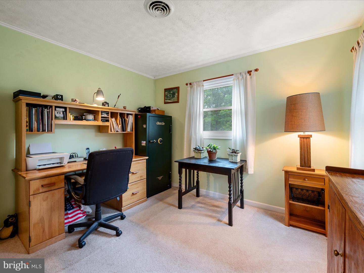 281 LIGHT RD, WINCHESTER, Virginia 22603, 3 Bedrooms Bedrooms, 7 Rooms Rooms,2 BathroomsBathrooms,Residential,For sale,281 LIGHT RD,VAFV2034036 MLS # VAFV2034036