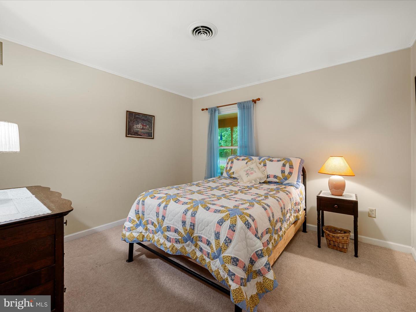 281 LIGHT RD, WINCHESTER, Virginia 22603, 3 Bedrooms Bedrooms, 7 Rooms Rooms,2 BathroomsBathrooms,Residential,For sale,281 LIGHT RD,VAFV2034036 MLS # VAFV2034036