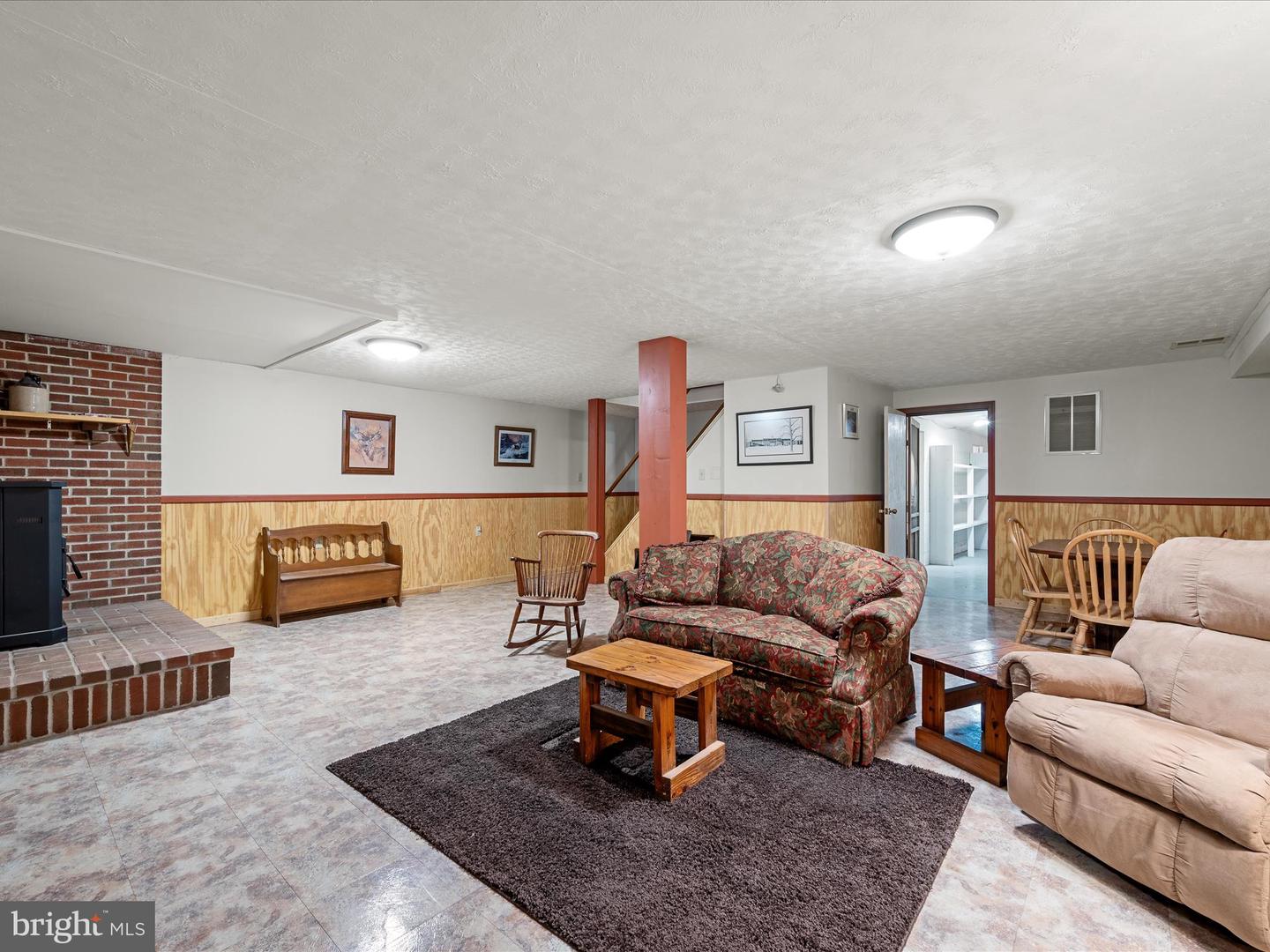 281 LIGHT RD, WINCHESTER, Virginia 22603, 3 Bedrooms Bedrooms, 7 Rooms Rooms,2 BathroomsBathrooms,Residential,For sale,281 LIGHT RD,VAFV2034036 MLS # VAFV2034036