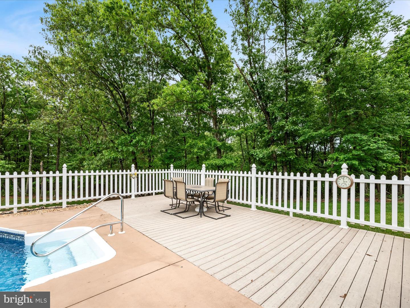 281 LIGHT RD, WINCHESTER, Virginia 22603, 3 Bedrooms Bedrooms, 7 Rooms Rooms,2 BathroomsBathrooms,Residential,For sale,281 LIGHT RD,VAFV2034036 MLS # VAFV2034036
