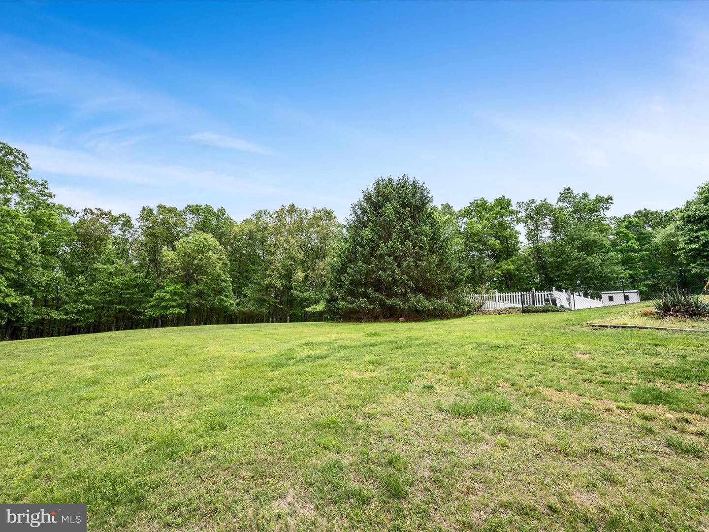 281 LIGHT RD, WINCHESTER, Virginia 22603, 3 Bedrooms Bedrooms, 7 Rooms Rooms,2 BathroomsBathrooms,Residential,For sale,281 LIGHT RD,VAFV2034036 MLS # VAFV2034036