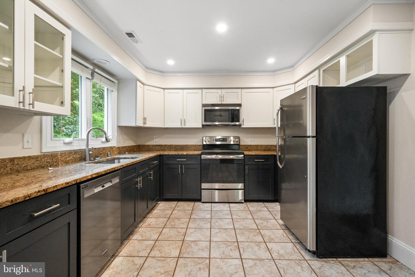 17289 PICKWICK DR, PURCELLVILLE, Virginia 20132, 5 Bedrooms Bedrooms, ,3 BathroomsBathrooms,Residential,For sale,17289 PICKWICK DR,VALO2095966 MLS # VALO2095966