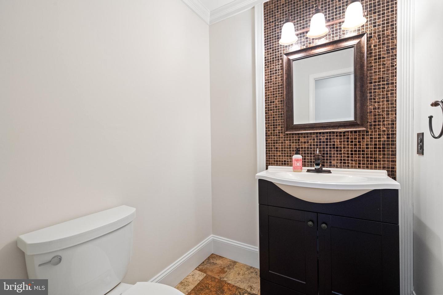 17289 PICKWICK DR, PURCELLVILLE, Virginia 20132, 5 Bedrooms Bedrooms, ,3 BathroomsBathrooms,Residential,For sale,17289 PICKWICK DR,VALO2095966 MLS # VALO2095966